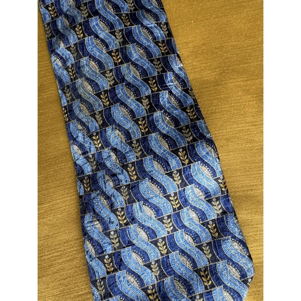 Ermenegildo Zegna Silk Blue‎ Geometric Luxury Italian Designer Tie